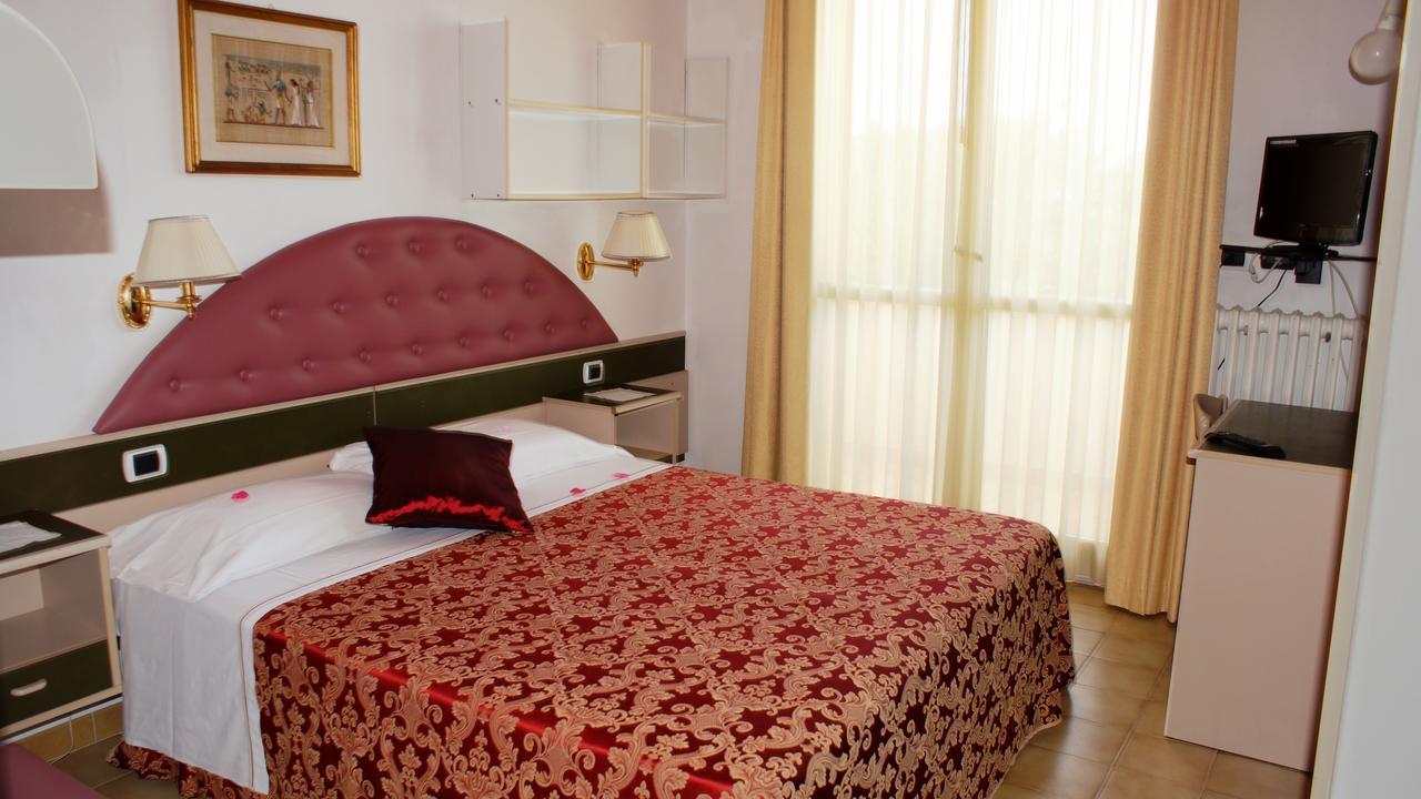 Villa Dei Romanzi Tortoreto Екстер'єр фото